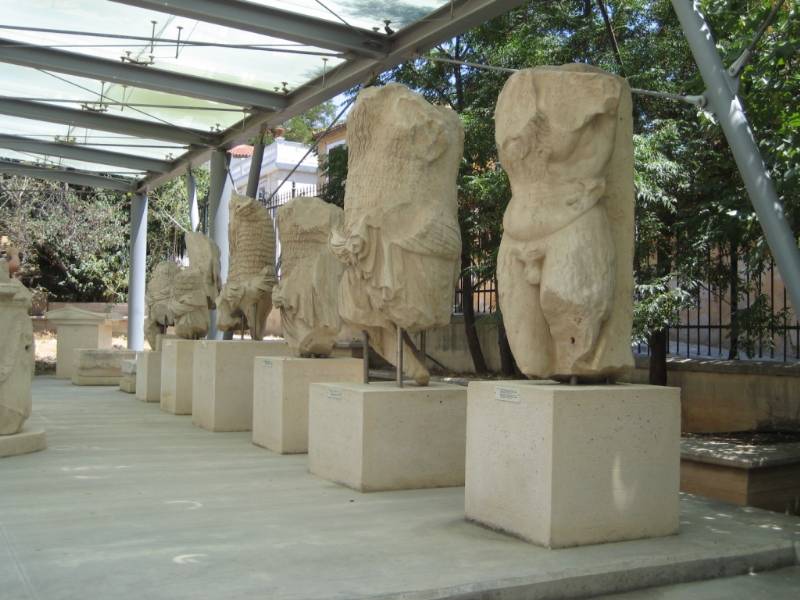 Foto: Estatuas de la Acropolis
