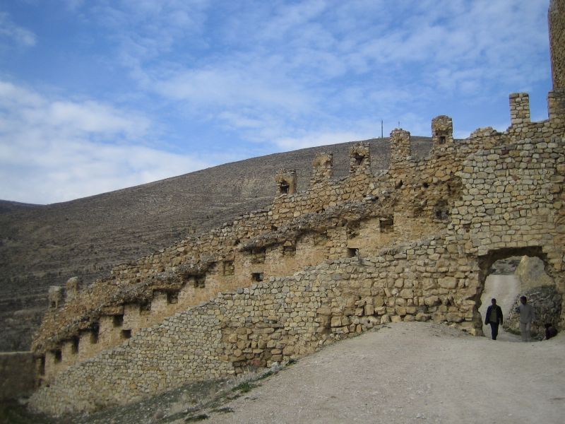 Foto: Gigante muralla que rodea Albarracín