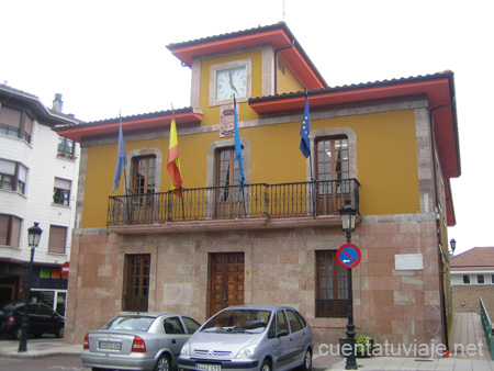 Ayuntamiento de Arriondas (Asturias)