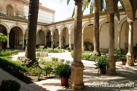 Patio Iglesia de Santiago el Mayor, Écija