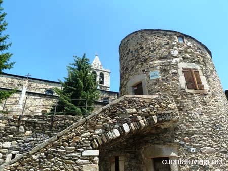 Torre de Bernat de So, Llívia, Girona.