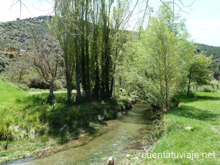 Río Albentosa, a su paso por Manzanera.