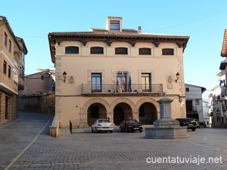 Ayuntamiento de Sarrión.