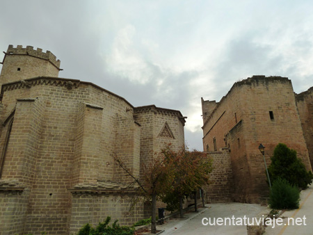 Castillo e Iglesia de Valderrobres.