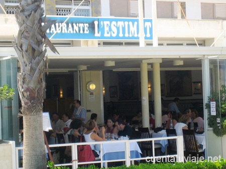 Restaurante en el Paseo Marítimo de Valencia.