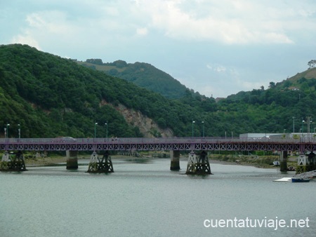 Puente sobre la ría de Zumaia