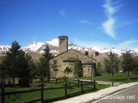 Iglesia en Formigal, Valle de Tena (Huesca)
