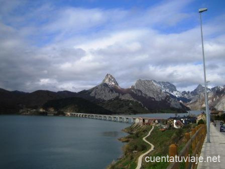 Embalse de Riaño.